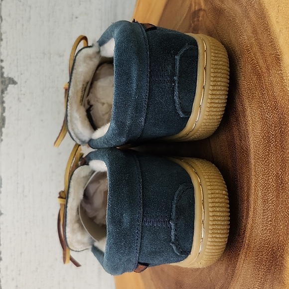 NWOT MAGELLAN WOMEN'S SUEDE INDOOR/OUTDOOR MOCCASINS - Picture 3 of 7
